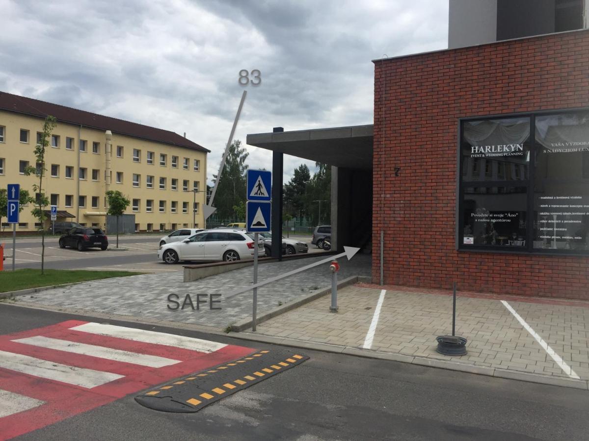 Rovna 7 Apartment Poprad Buitenkant foto